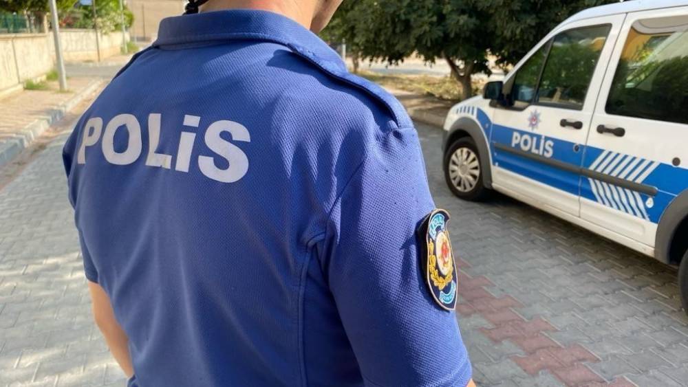 Kuşadası’nda polis aranan şahıslara göz açtırmıyor
