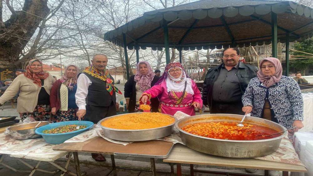 Selatin’de geleneksel iftar programı gerçekleştirildi
