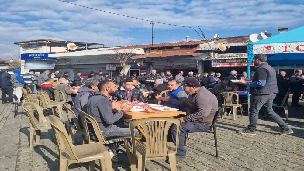 Aydın sanayi esnafı, geleneksel hayır yemeğini gerçekleştirdi
